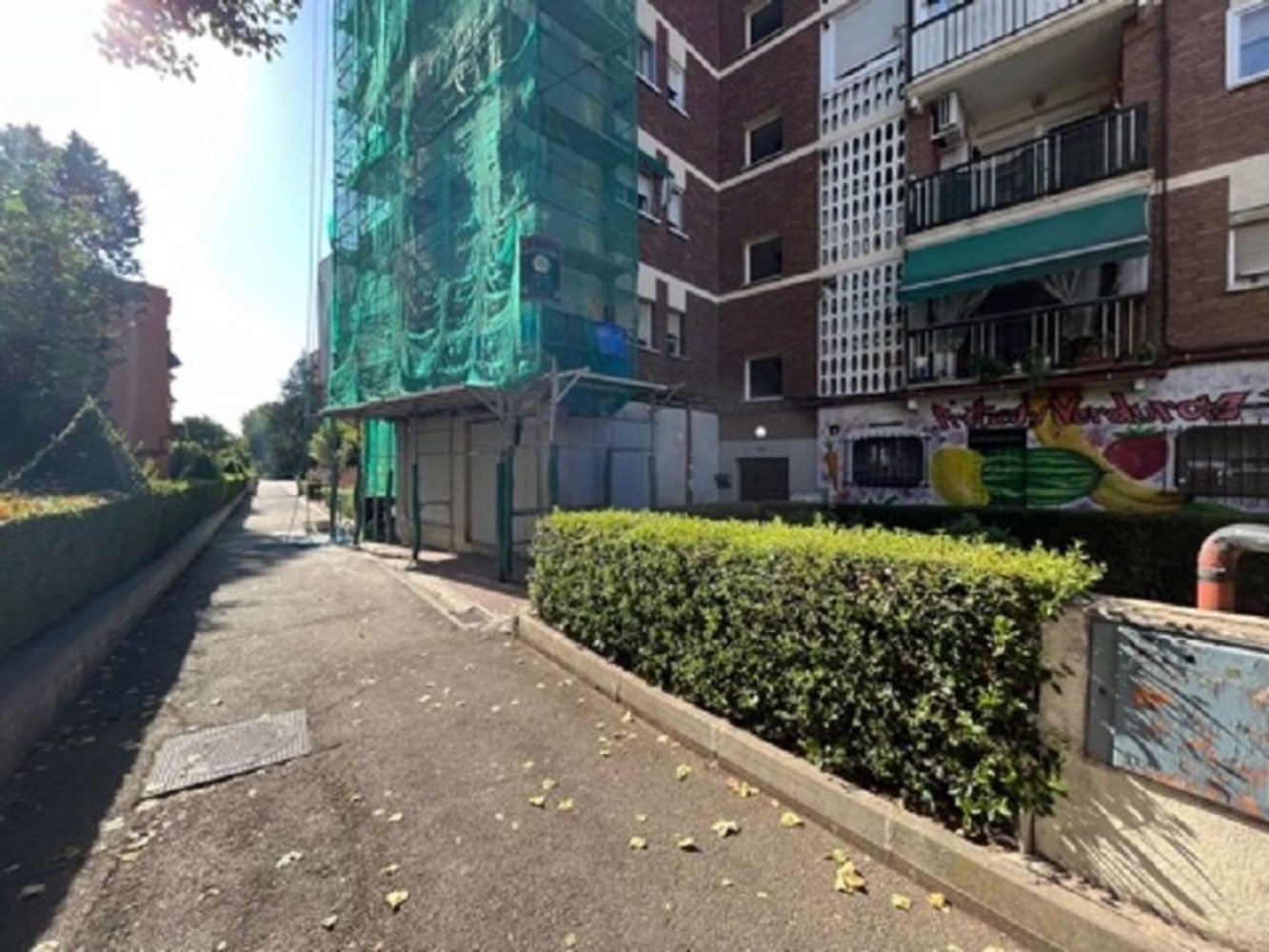 136m² Commercial property in Mostoles, Spain No. 84266