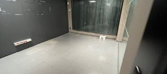 136m² Commercial property in Mostoles, Spain No. 84266 5