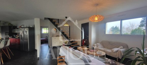 Casa de 3 dormitorios en Eure-et-Loir, France No. 52593 4