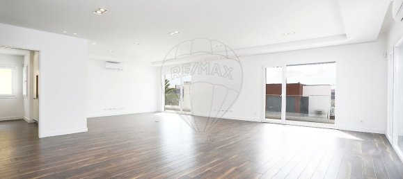 5 bedrooms House in Loures, Portugal No. 47440 20