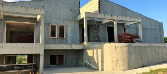 5 Schlafzimmer Gewerbliche Immobilien in Thermaic Gulf, Greece, Nr. 4697 3