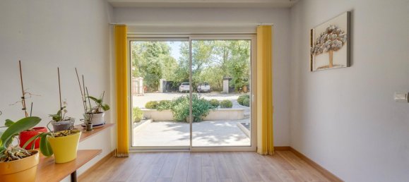 4 bedrooms House in Saint-Denis-de-Pile, France No. 302008 11