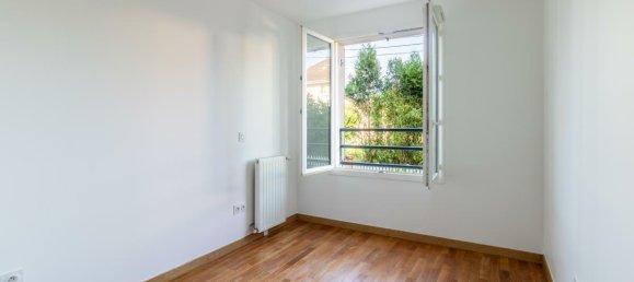 2 bedrooms Apartment in Franconville, France No. 348729 2