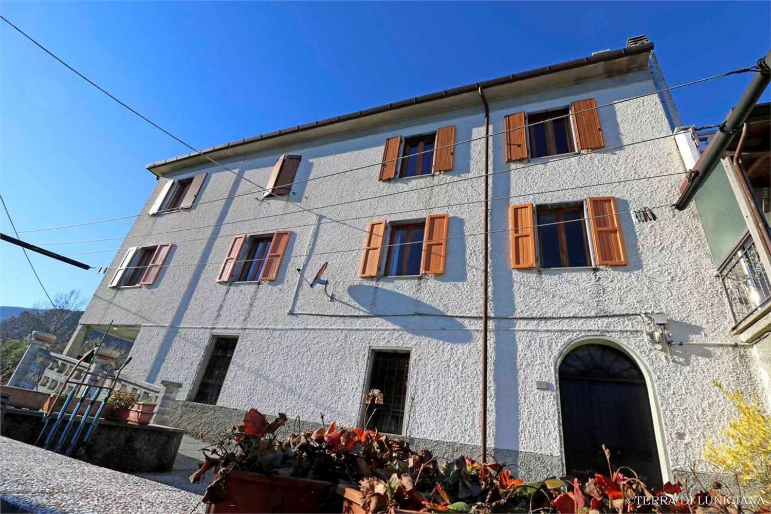 7 rooms Apartment in Mulazzo, Italy No. 178252