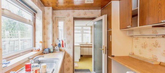 3 bedrooms House in Bushey, United Kingdom No. 6205 17