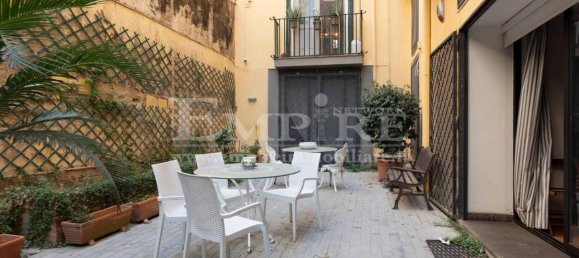 Apartamento de 5 habitaciónes en Naples, Italy No. 24738 10