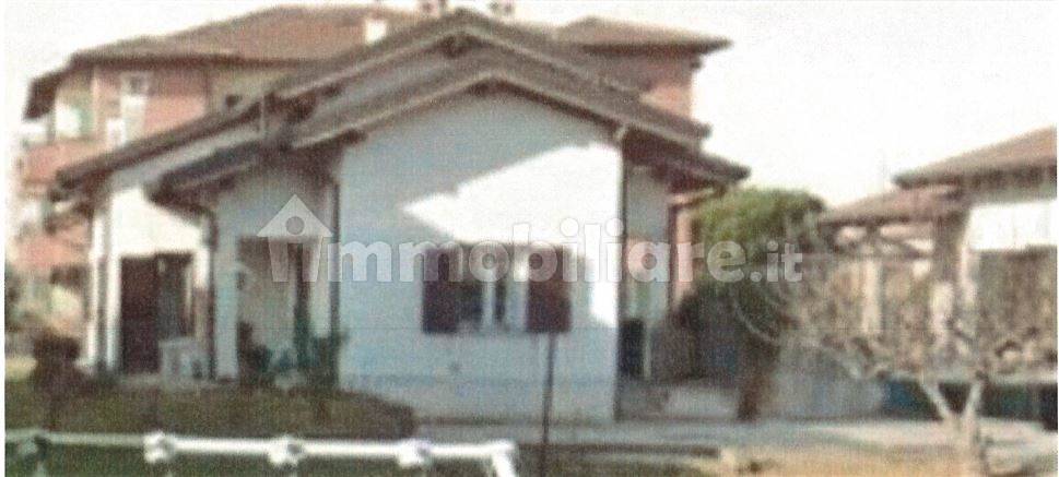 Villa de 1 dormitorio en Turate, Italy No. 294998