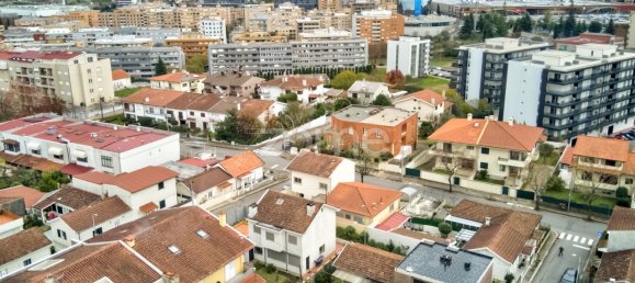 3 bedrooms House in Braga, Portugal No. 15125 6