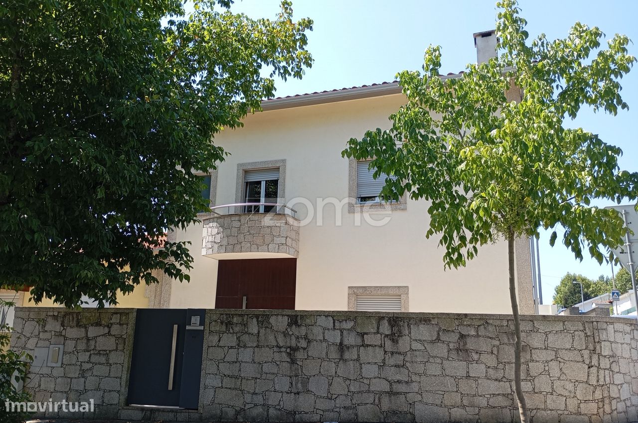 3 bedrooms House in Braga, Portugal No. 15125