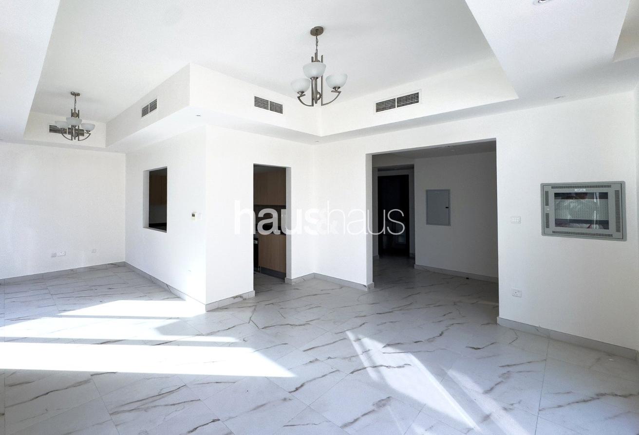 Moradia em banda T4 em Mohammed Bin Rashid City, UAE N.º 98612