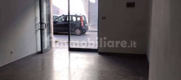 Propiedad comercial de 2 habitaciónes en Bisceglie, Italy No. 72340 5