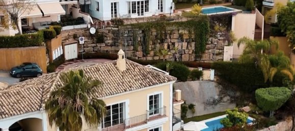4 bedrooms Townhouse in Istan, Spain No. 135809 8