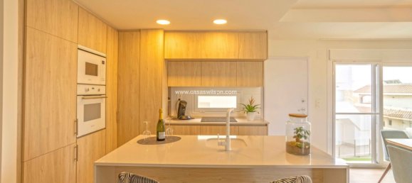 Пентхаус с 2 спальнями в Аликанте, Испания № 45976 2