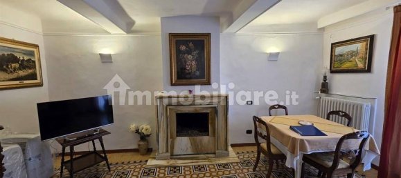 3 bedrooms Apartment in Siena, Italy No. 190343 2