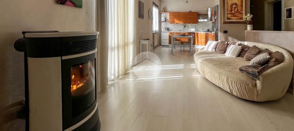 Дом с 4 комнатами в Кастельковати, Италия № 79361 22