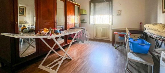 Дом с 4 комнатами в Кастельковати, Италия № 79361 40