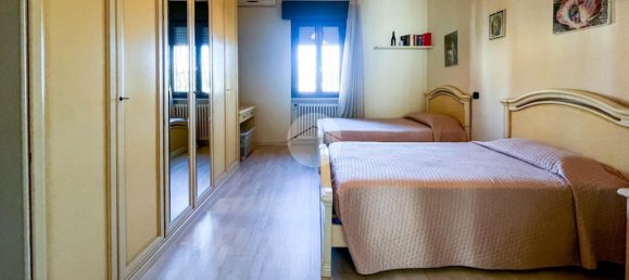 Дом с 4 комнатами в Кастельковати, Италия № 79361 34