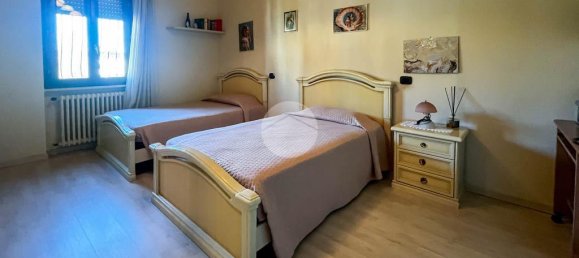 Дом с 4 комнатами в Кастельковати, Италия № 79361 33