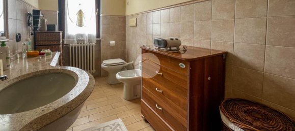 Дом с 4 комнатами в Кастельковати, Италия № 79361 35