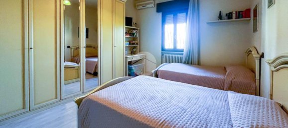 Дом с 4 комнатами в Кастельковати, Италия № 79361 32