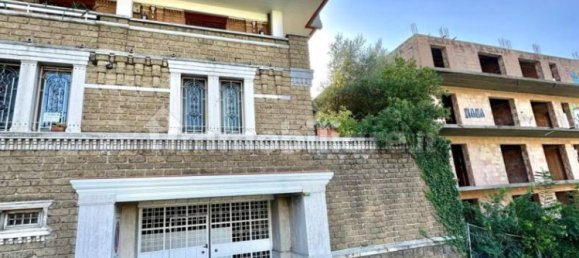 2 bedrooms Apartment in Avellino, Italy No. 88216 3
