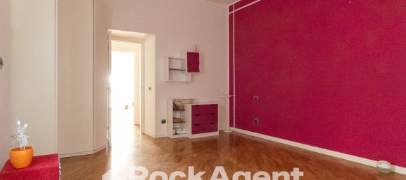 Apartamento de 3 habitaciónes en Catanzaro, Italy No. 115784 6