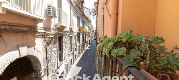 Apartamento de 3 habitaciónes en Catanzaro, Italy No. 115784 14