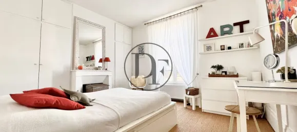 4 bedrooms House in Fontainebleau, France No. 319022 12