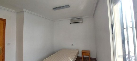 3 bedrooms House in Torrevieja, Spain No. 178148 9