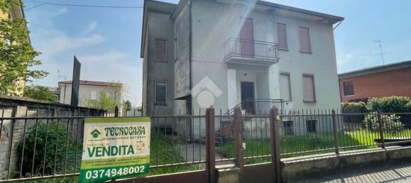 3-salle Villa à Castelleone, Italy No. 233584 22