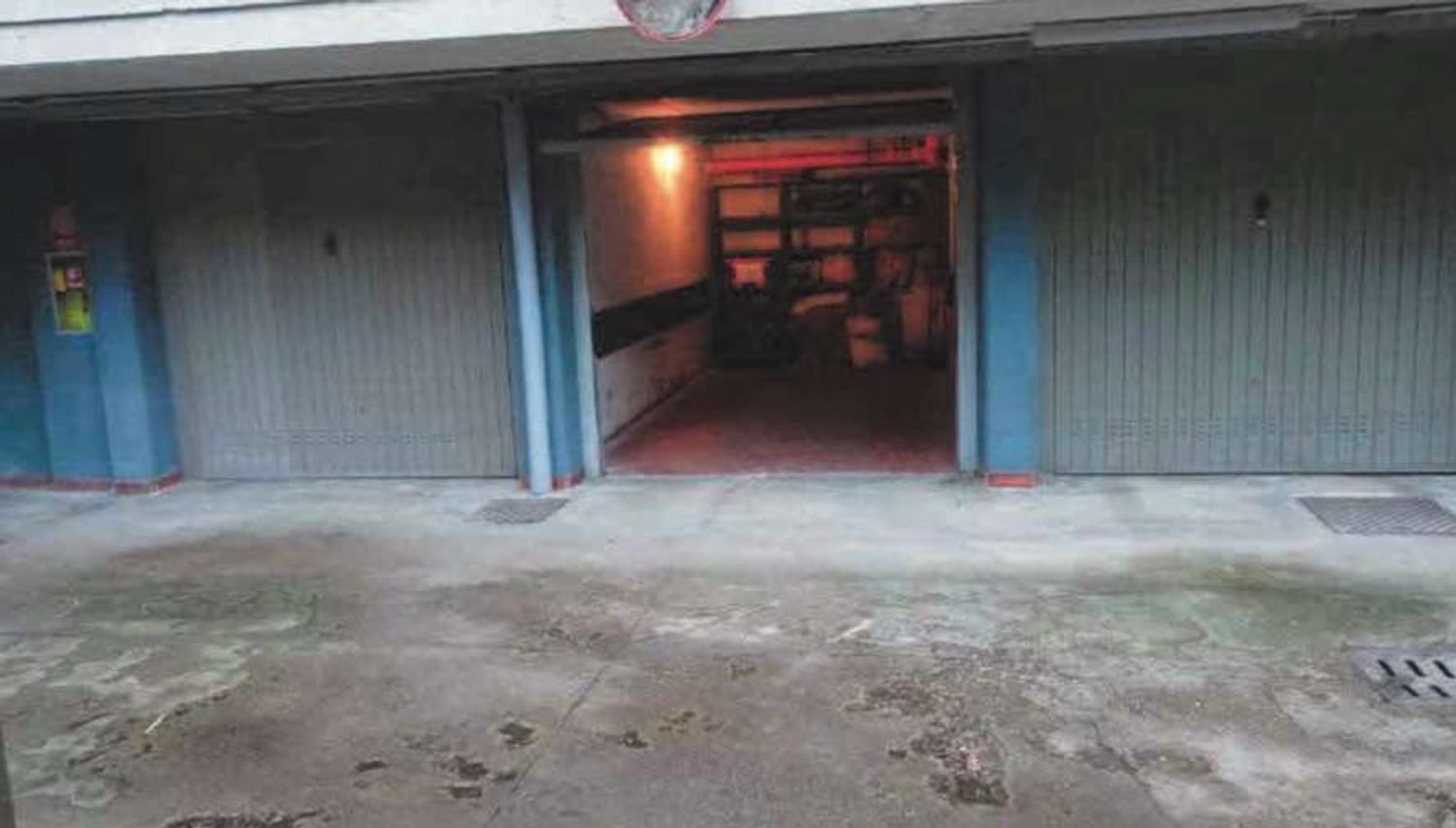 17m² Garage in Milan, Italy No. 359033