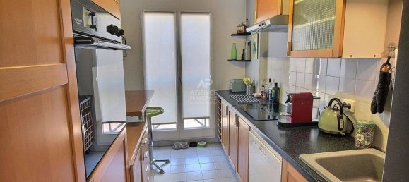 2 bedrooms Duplex in Verneuil-sur-Seine, France No. 131917 5