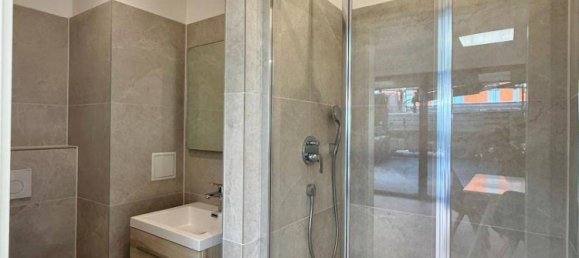 254m² Commercial property in Ottakring, Austria No. 157945 3