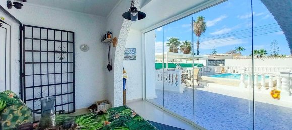 3 bedrooms House in Torrevieja, Spain No. 182818 2