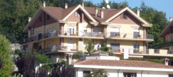 6-salle Appartement à Ceccano, Italy No. 76754 9