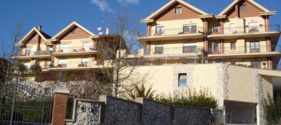 6-salle Appartement à Ceccano, Italy No. 76754 2