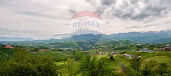 Квартира с 2 спальнями в Пенне, Италия № 53343 10