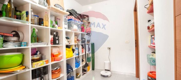 Квартира с 2 спальнями в Пенне, Италия № 53343 20