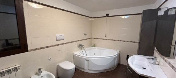 Edificio de 4 dormitorios en Sassari, Italy No. 221253 25