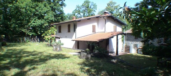 7 rooms House in Villa Collemandina, Italy No. 75654 3