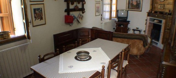 7 rooms House in Villa Collemandina, Italy No. 75654 11