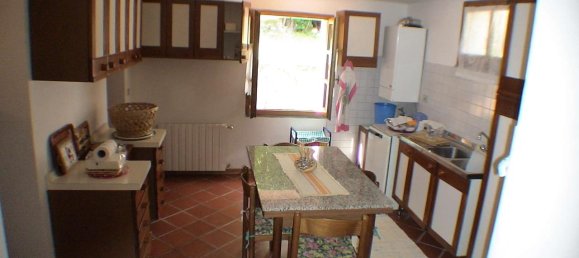 7 rooms House in Villa Collemandina, Italy No. 75654 12
