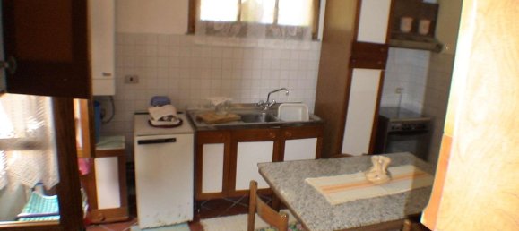 7 rooms House in Villa Collemandina, Italy No. 75654 10