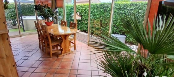 4 bedrooms House in Aurillac, France No. 305006 8