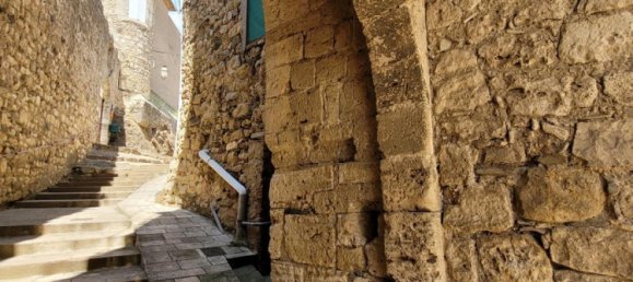 4 bedrooms House in Autignac, France No. 38043 2