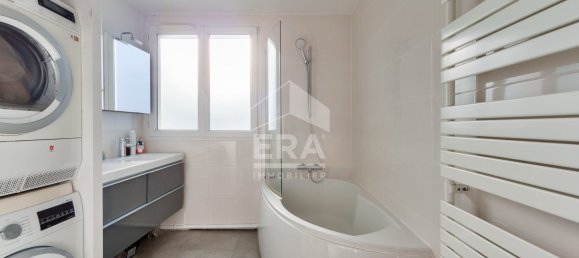 3 bedrooms Apartment in Sevres, France No. 181486 9