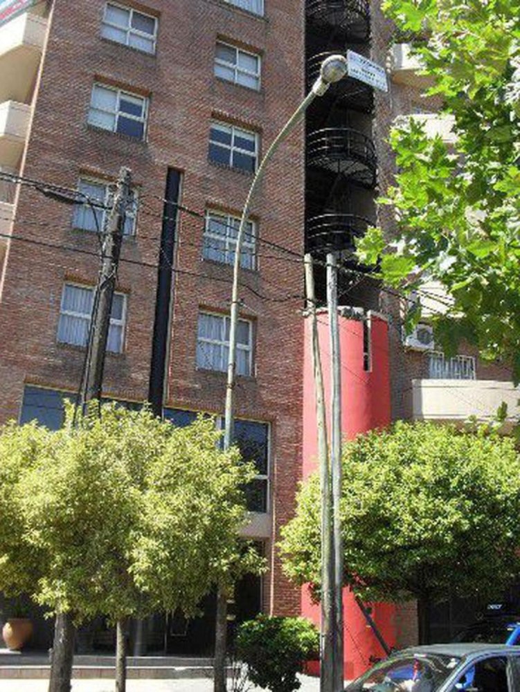 2 Schlafzimmer Wohnung in Lanus, Argentina, Nr. 6793