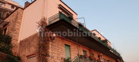 4 bedrooms Villa in Como, Italy No. 347608 2