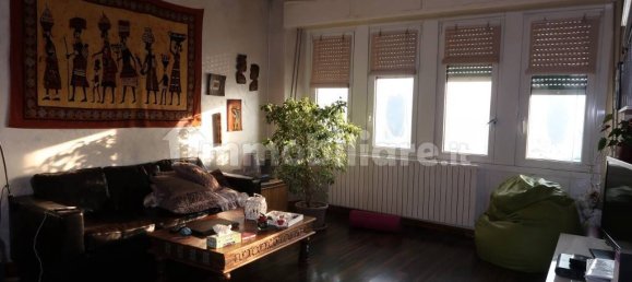 4 bedrooms Villa in Como, Italy No. 347608 9