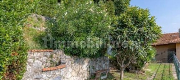 4 bedrooms Villa in Como, Italy No. 347608 6